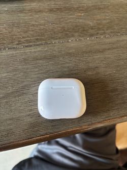 Apple AirPods (3rd Generation) — Used 71$ or OBO