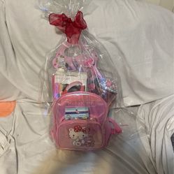 Hello Kitty Basket