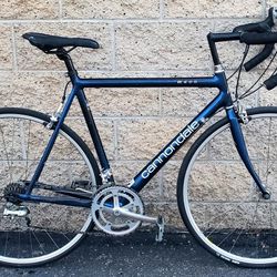 Cannondale 56cm Road Bike - Lightweight - Nice Condition
