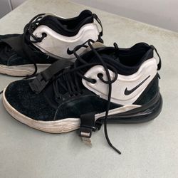Nike Air Force 270, Size 8.5