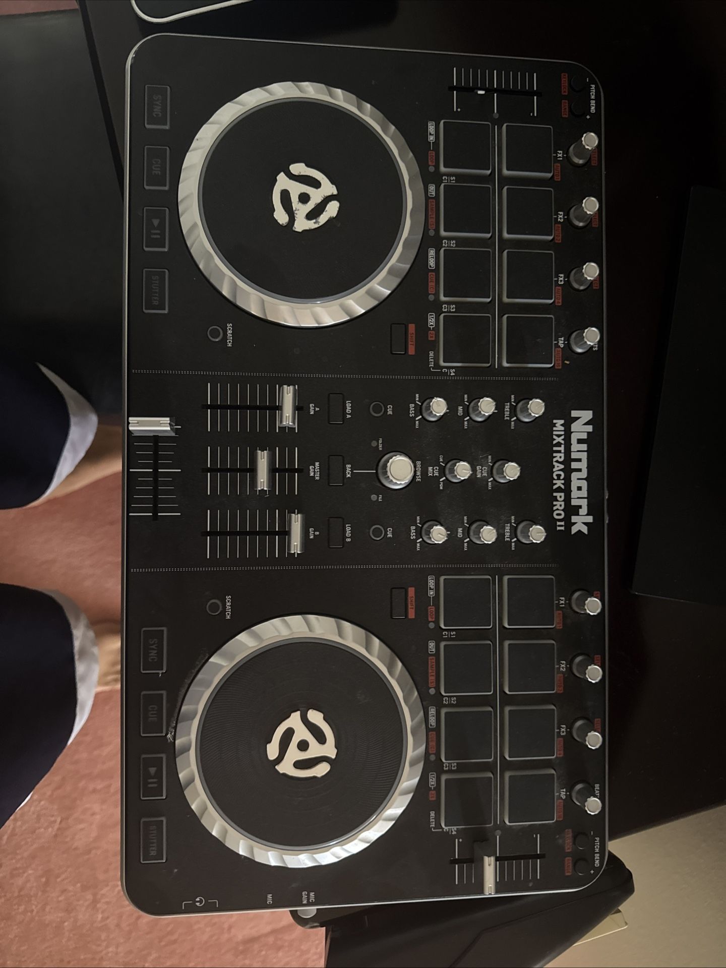 Numark Mixtrack Pro 2