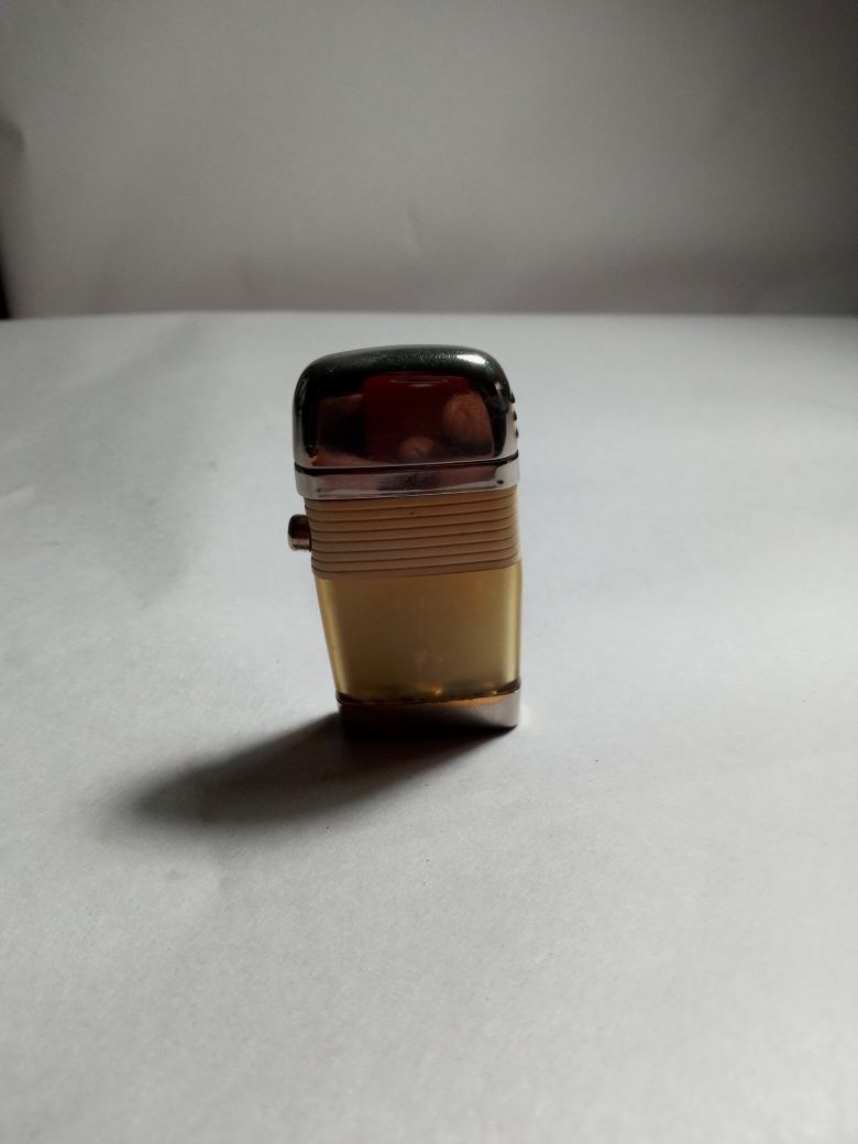 1950s-60s Scripto VU. Atomic White band lighter