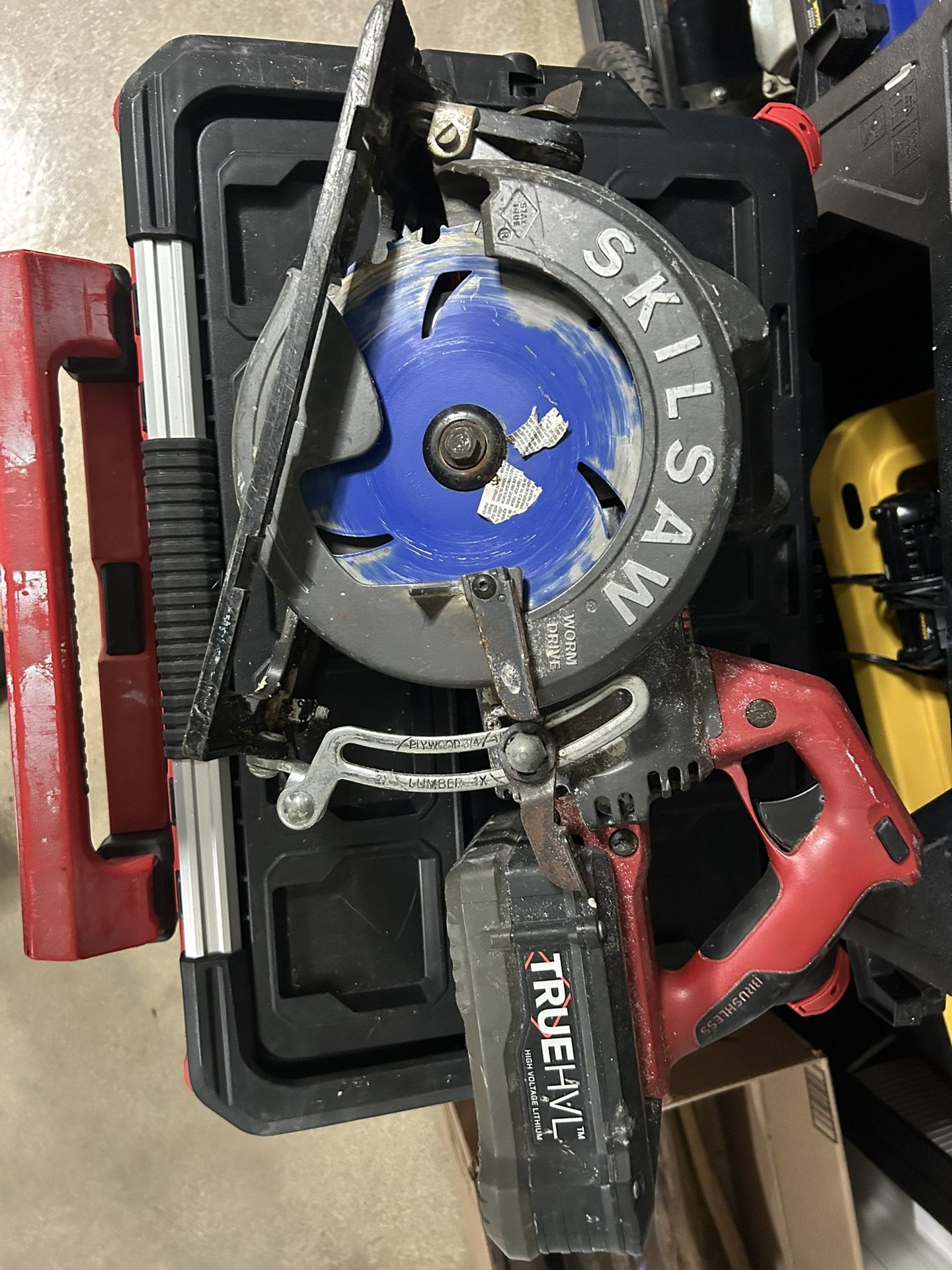 Cordless Skillsaw