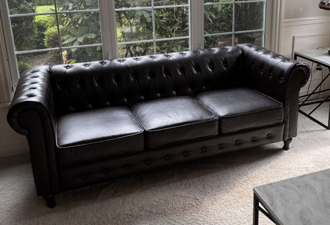 Leather Chesterfield Sofa for Living Room, Apartment or Office, Three Seater Mid Century Modern Couch, 82" W, Black