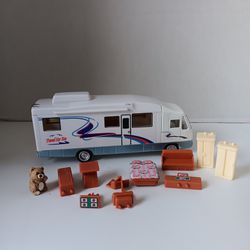 JUNYE TOYS 1/48 Toy MOTORHOME With Furniture. Camper Die Cast & Plastic. Vehicle
