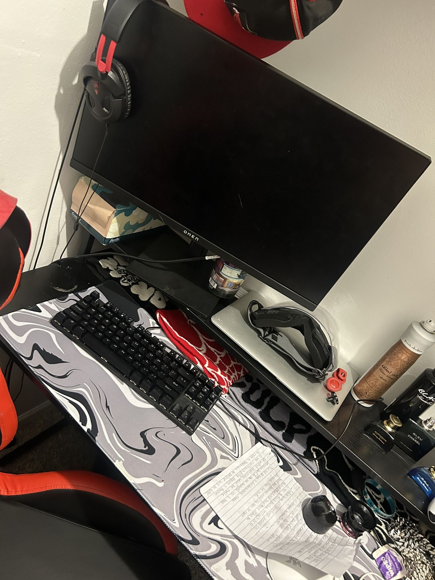 Monitor, Keyboard, Mouse