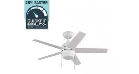 Hampton Bay Mena 44 in. LED Indoor/Outdoor Matte White Ceiling Fan with Light Kit NEW