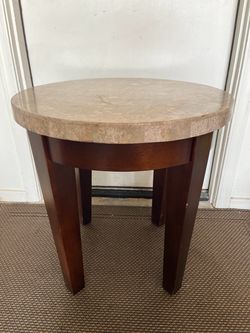 Round end table