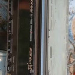 Pioneer DEH-P4000 car stereo receiver