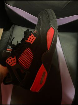 Jordan 4 Red Thunder Size 9