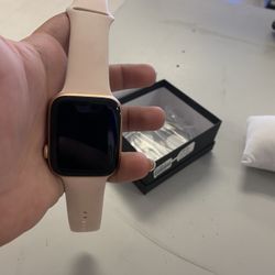 APPLE WATCH SERIES 6 