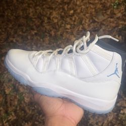 Jordan 11 Legend Blue