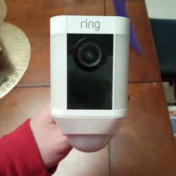 Ring Spotlight Cam Plus With 1 Battery 