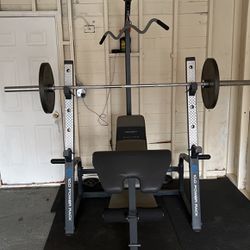 Weight Bench With 300lbs Plate 