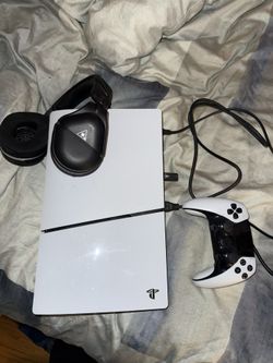 PS5, Controller And Wireless Headset