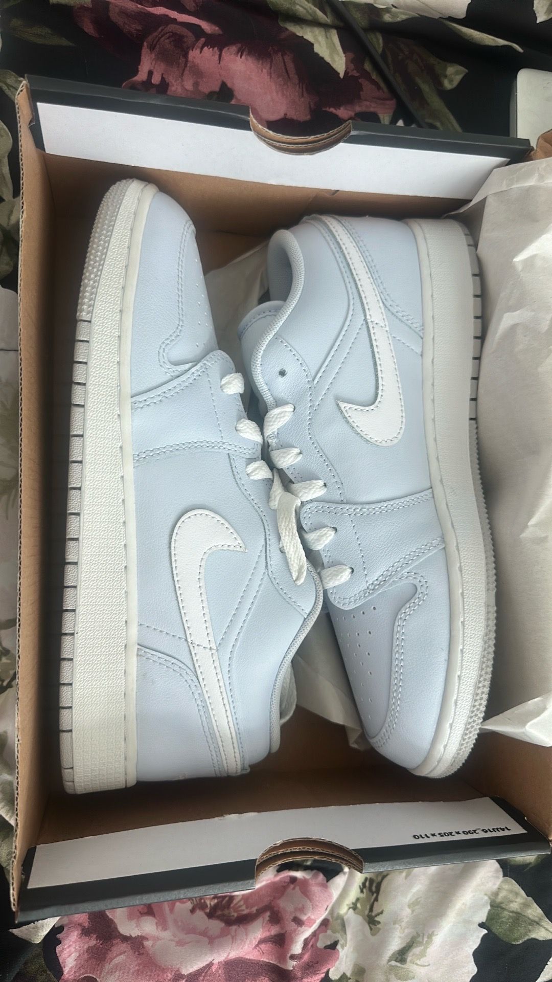 Air Jordan 1 Low GS size 7Y