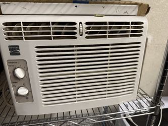 AC Unit Air Conditioner 
