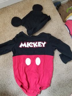 Mickey mouse outfit