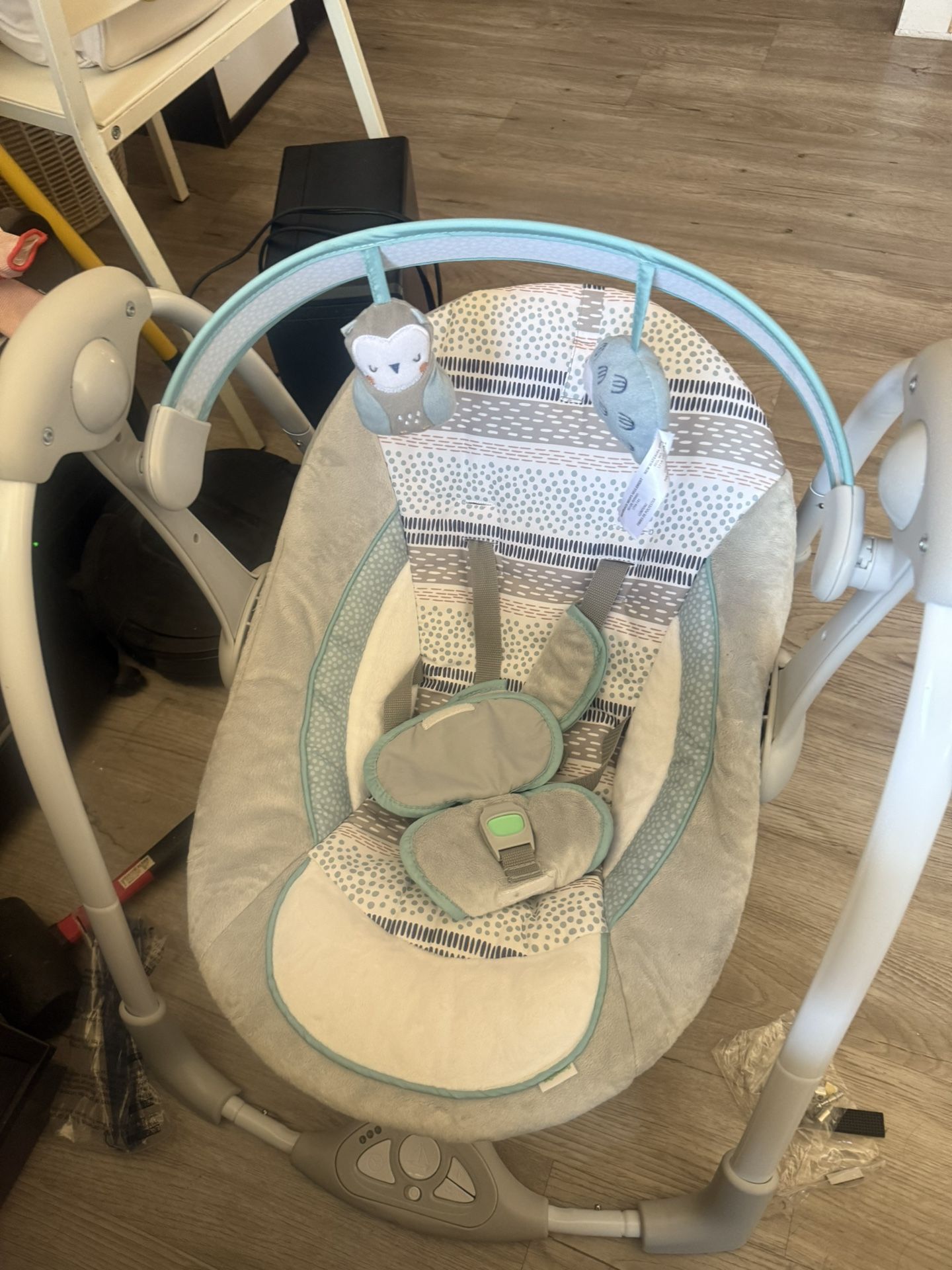 Portable Baby Swing with Music, Nature Sounds and Battery-Saving