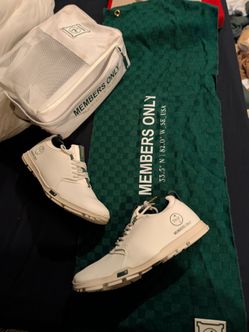 True golf shoes. (New) Size 9.5