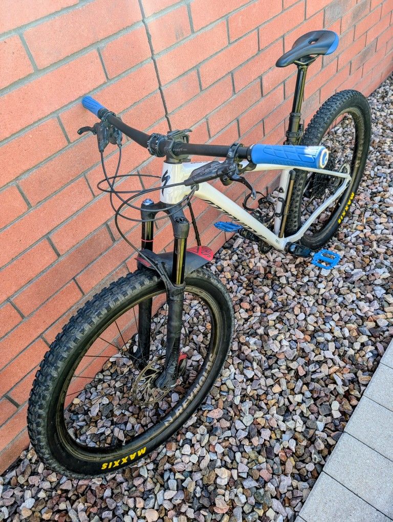 FUSE Specialized Mountain Bike