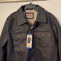 NWT Levi’s Fuax Leather Jacket Large. No Deliveries 