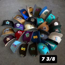 New Era Fitted Hat Size 7 3/8