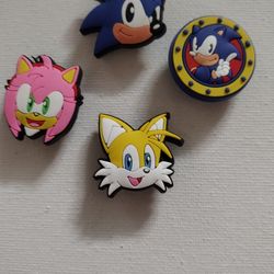 Crock Charms Sonic Face