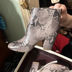 6.5 Woman Never Worn 