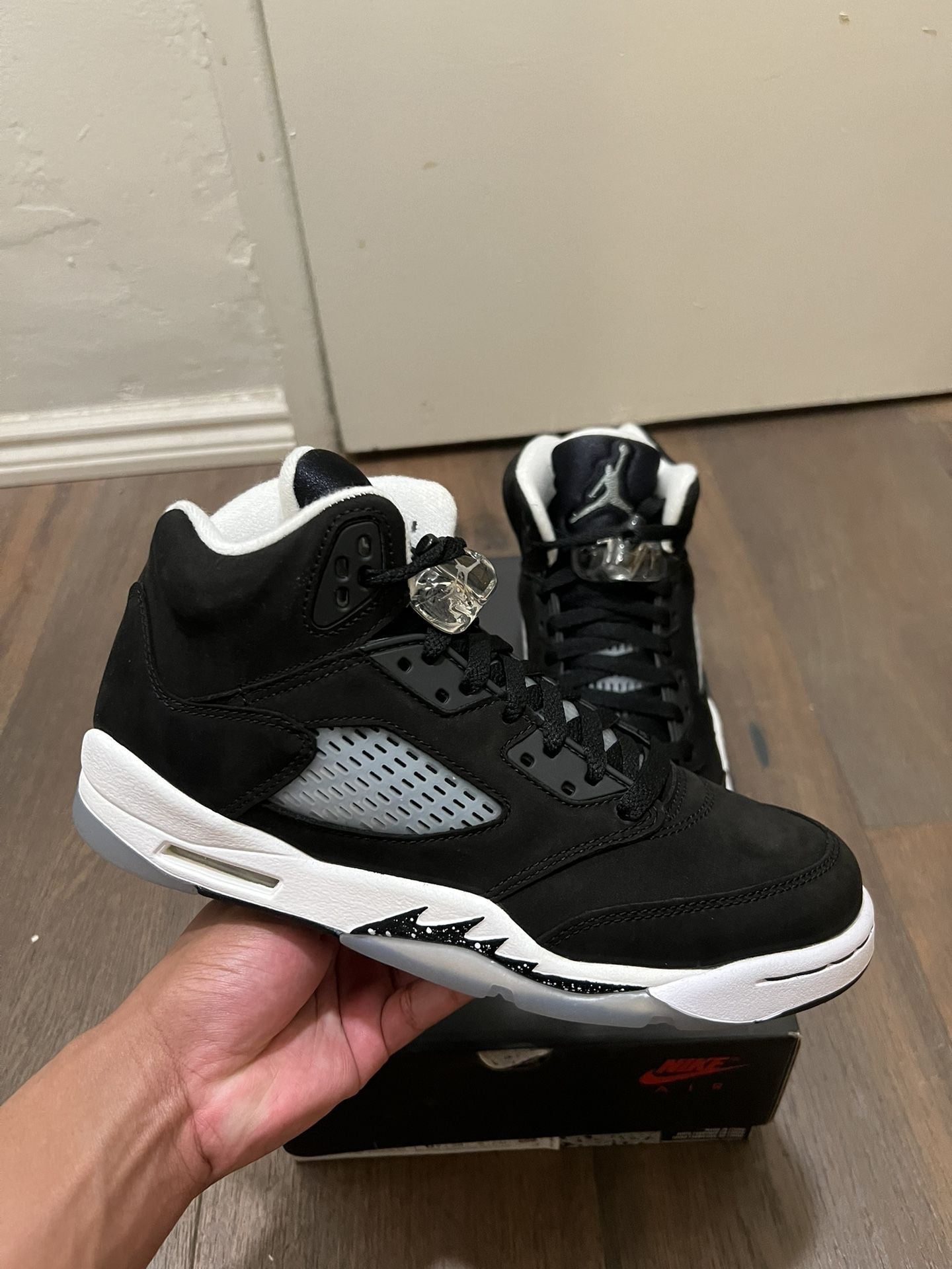 Jordan 5 Retro “Moonlight” Size 6.5y