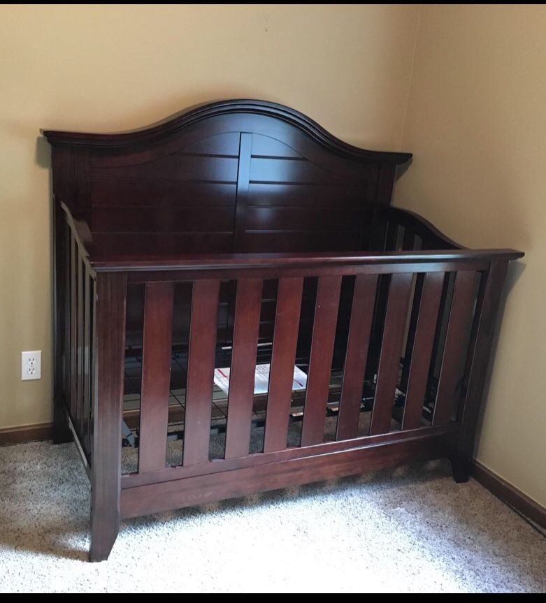 Thomasville Kids Southern Dunes Lifestyle 4-in-1 Convertible Crib, Espresso