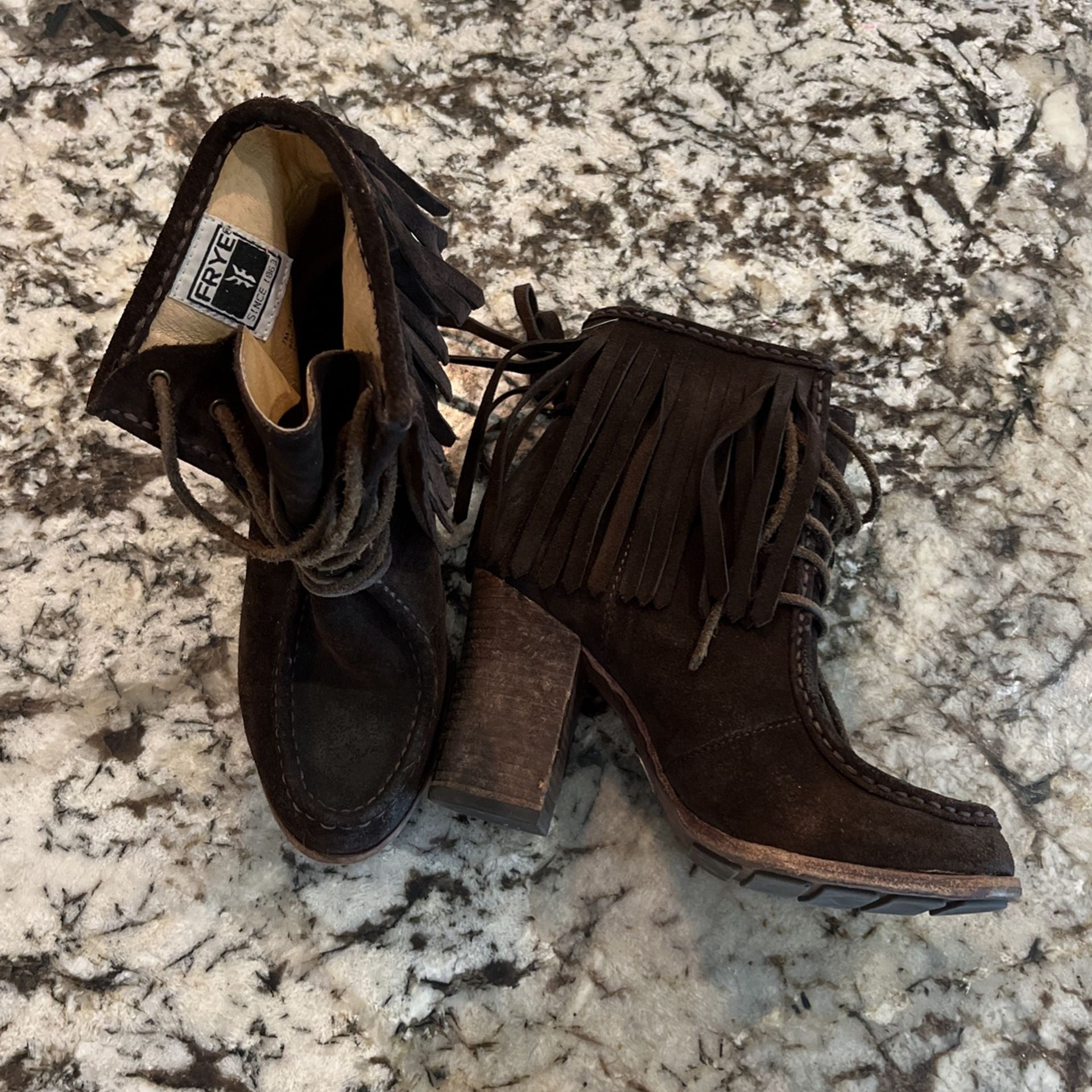 Women’s Designer Suede Ankle Boot - Frye Size 7