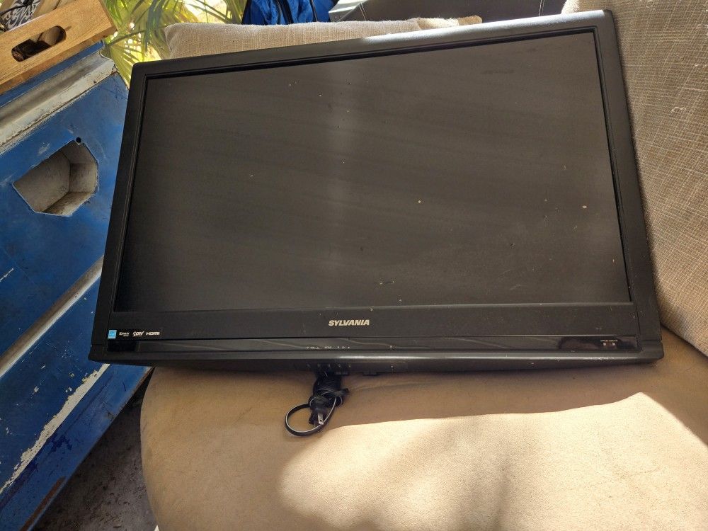 32" TV Sylvania