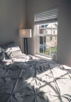 Queen size bed