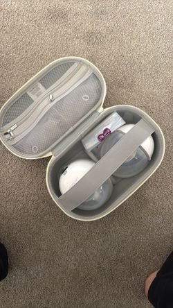 Momcozy M5 Breast Pump