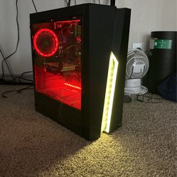 Gaming PC W/ mouse and keyboard 