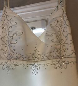 Wedding dress size 6