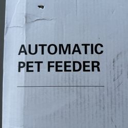 AUTOMATIC  PET FEEDER