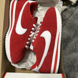 Women’s Nike Cortez size 9