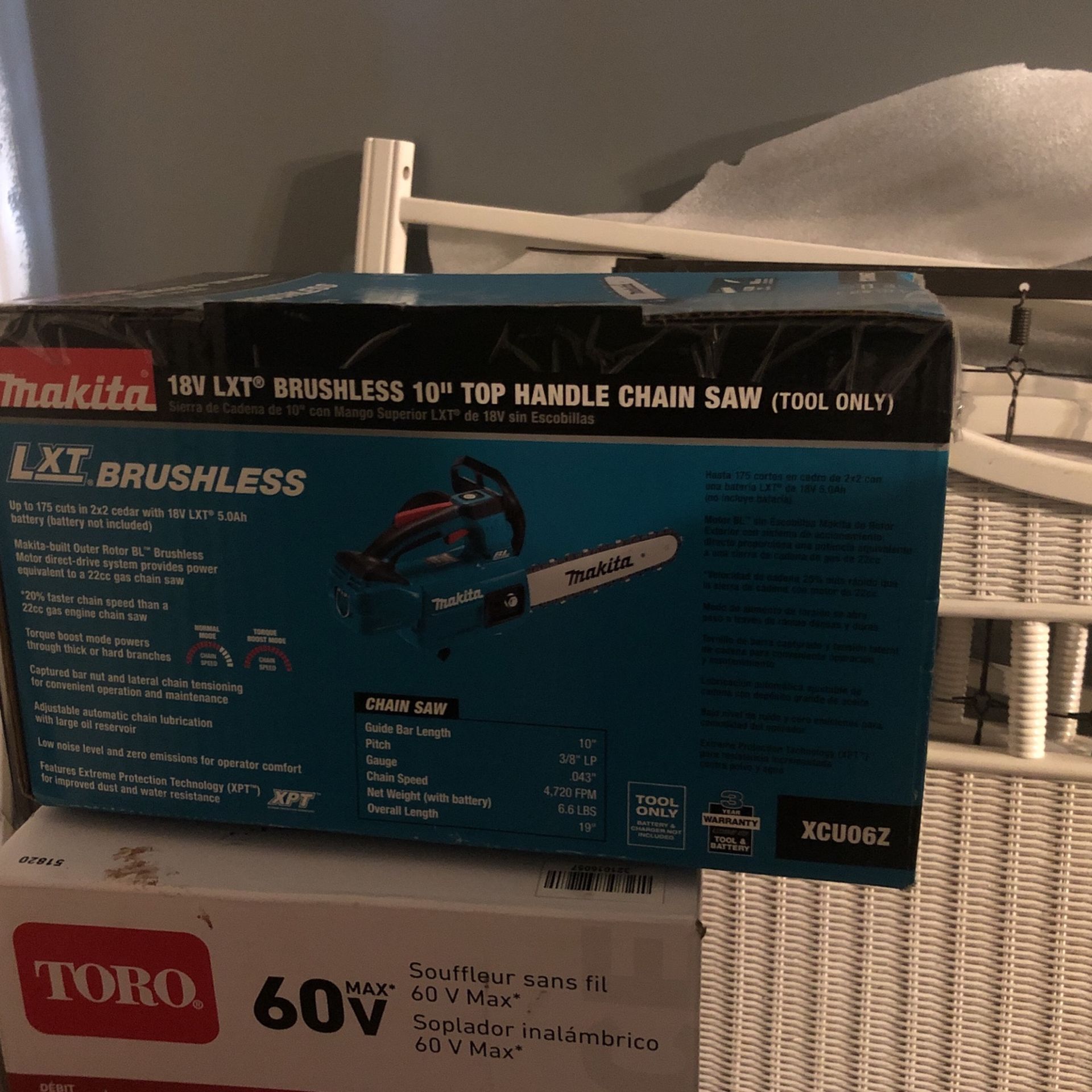 Makita LXT brushless chainsaw