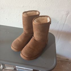 Girl Boots 