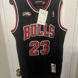 Michael Jordan black Chicago Bulls jersey size xl