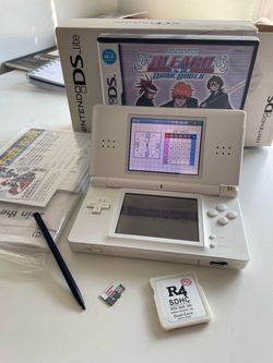 Nintendo DS Lite Polar White w/original box, R4 Flashcart, Bleach Dark Soul