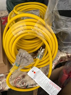 Extensión cord 25 ft 12/3 Guage.