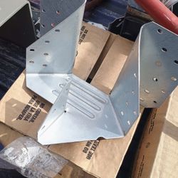 Simpson THJA26 Multiple-Truss Hip/Jack Hanger 14 Gauge - Galvanized