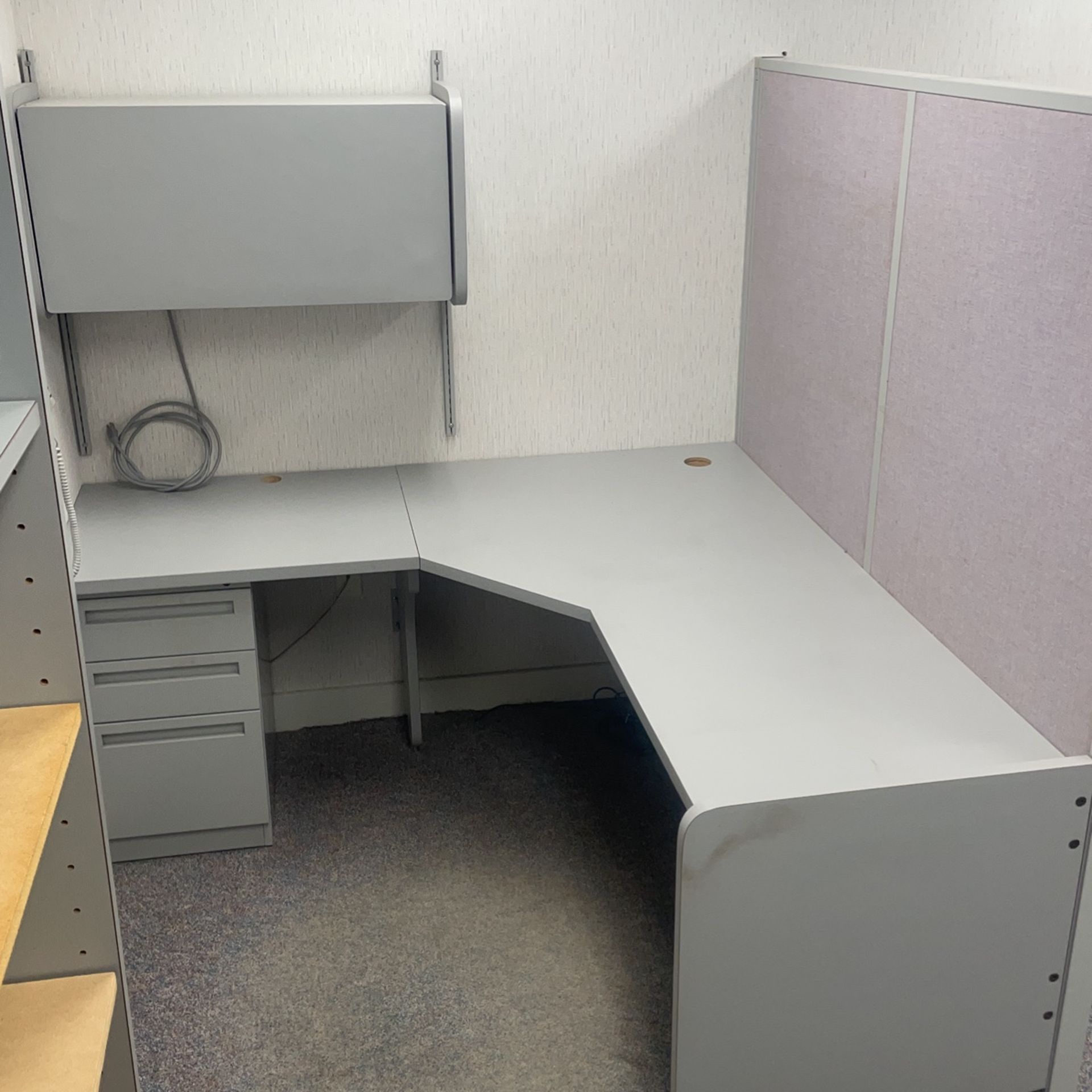 Office Desk/cubical