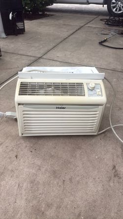 Window air conditioner