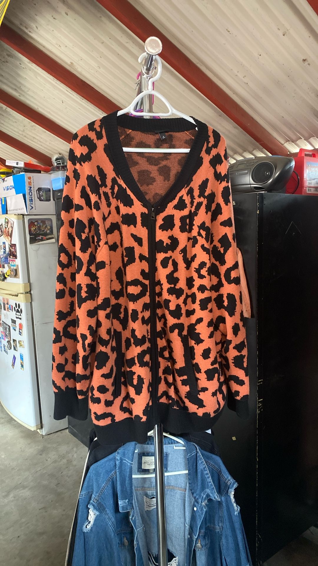 Torrid cheetah Zip up