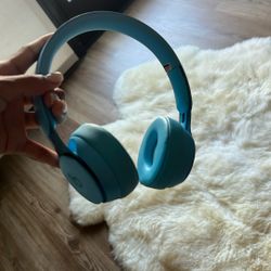 Beats Solo Pro Wireless NC On-Ear Headphones - More Matte Collection Light Blue 