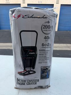 Schumacher Battery Charger Engine Starter 200A